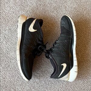 Women’s Nike Free Black and White Running Shoes